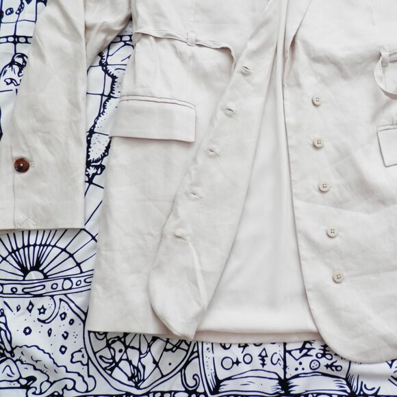 L'Academie || Danika Blazer Dress in Beige - Picture 8 of 13